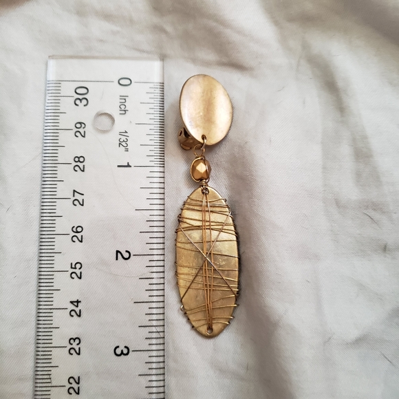 Oval Wire Wrapped Dangle Clip On Earrings - Picture 3 of 4